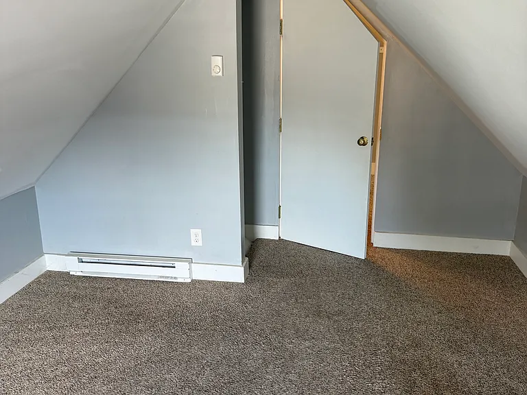 Bedroom #3 w closet