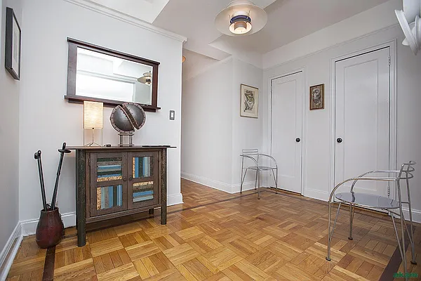 Sold by Akam Sales and Brokerage | media 17