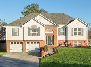 649 Eagle View Dr, Ringgold, GA 30736