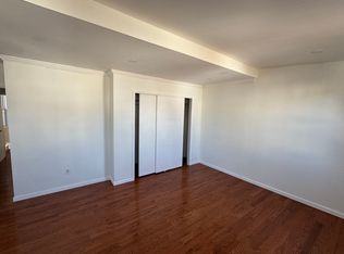 23 W 49th St, Bayonne, NJ 07002
