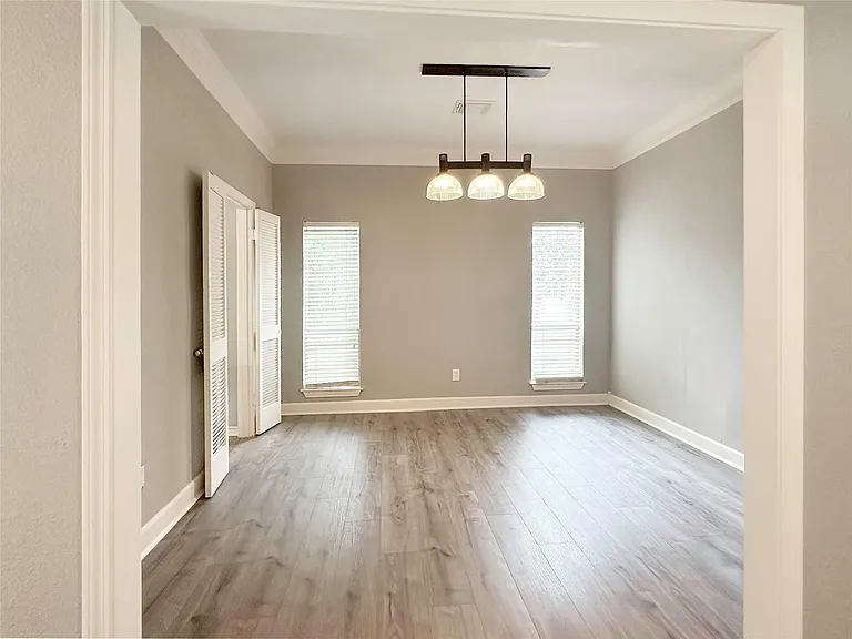 6806 Winkleman Rd — Photo 10