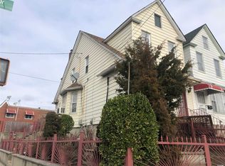 15801 84th Dr, Jamaica, NY 11432