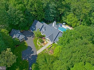 148 River Park Ln, Great Falls, VA
