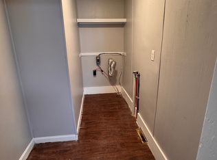 1360 Middlesex St #B, Lowell, MA 01851