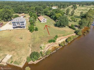 10307 Pirogue Rd, Oil City, LA 71061