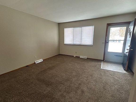 3rd image of 1627 N Holland Sylvania Rd #1627B