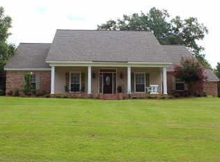310 Merganser Trl, Clinton, MS 39056