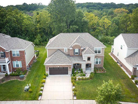 5th image of 4692 Tanglewood Ln