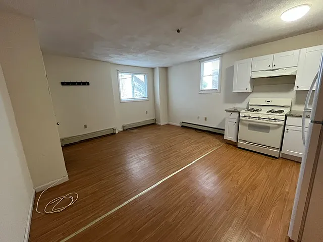 1 bed, $2,200 — Photo 2