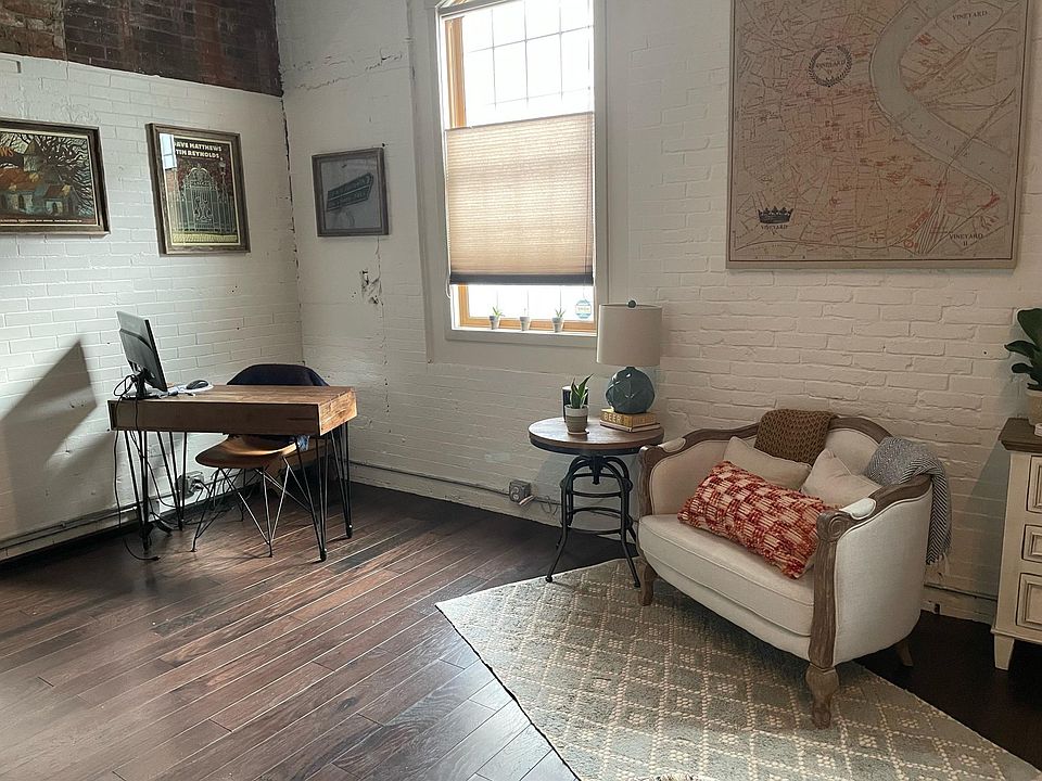 1st image of 468 Delaware Ave Floor 3