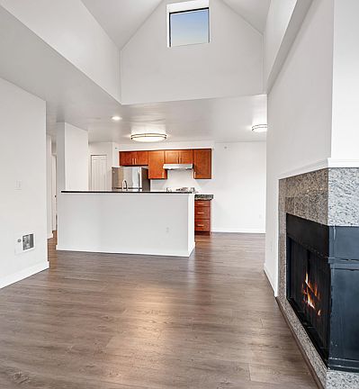 5th image of 3250 SW Avalon Way #2B-1Ba-1000Sqft