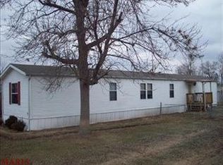 124 Maple St, Hawk Point, MO 63349