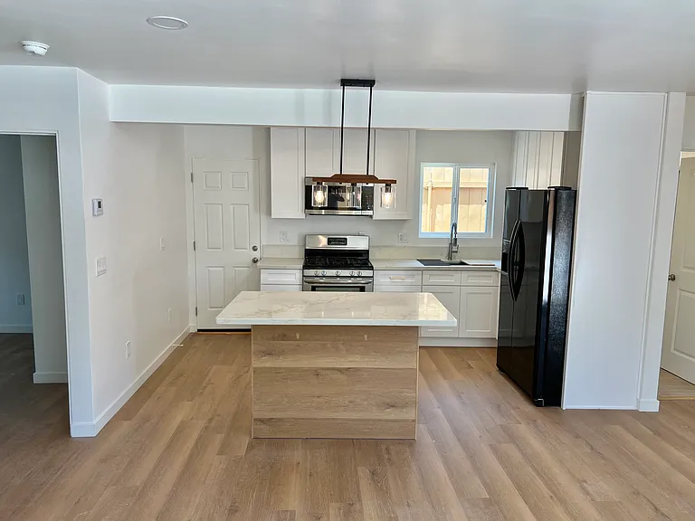 7147 Mohawk St #1 — Photo 3