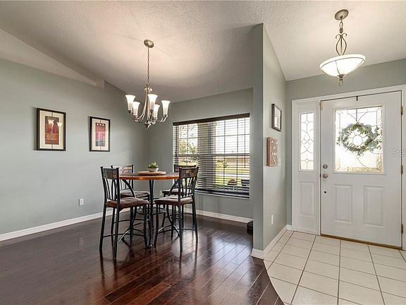 5th image of 6820 SE 105th St