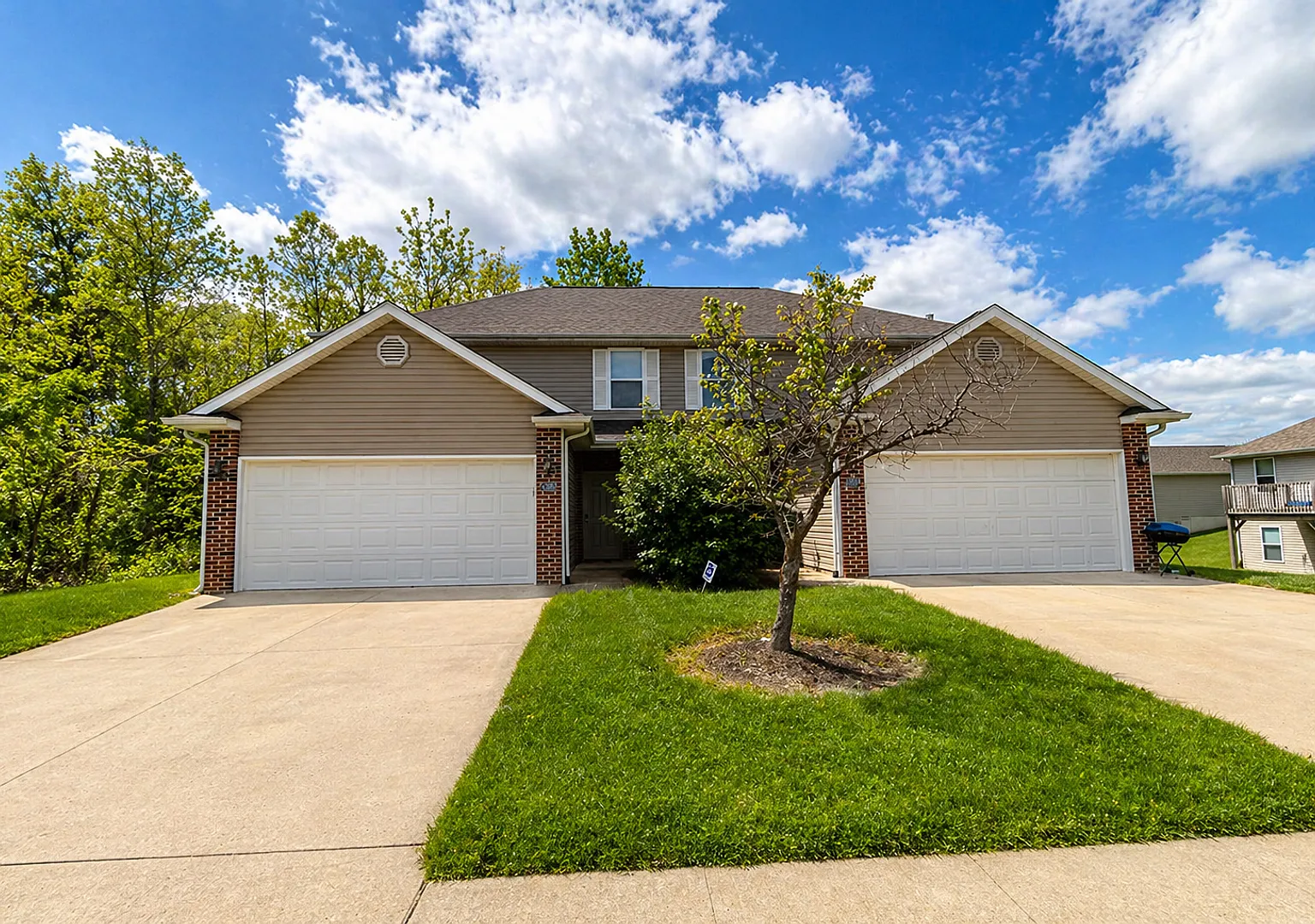 Golf View Gardens Duplex — Photo 2