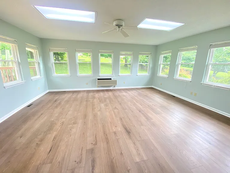 1723 Verona Dr — Photo 6