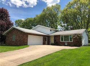 13931 Trenton Trl, Middleburg Heights, OH 44130