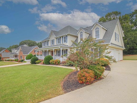 3rd image of 1006 Kensington Lake Dr