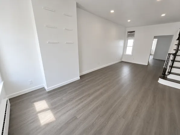 3055 Chatham St, Philadelphia, PA 19134