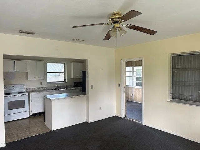 2 bed, 1.0 bath, $1,100 — Photo 3