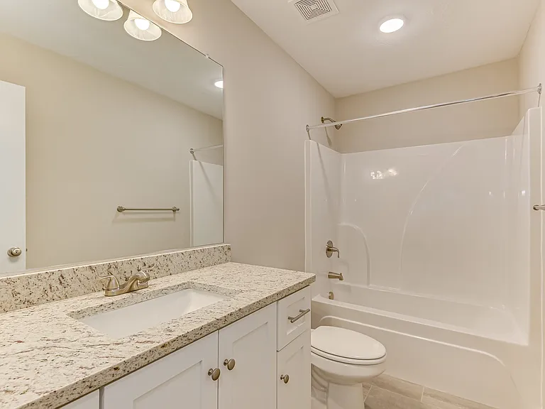 157 Dublin Loop — Photo 35