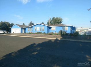 733 SE Allen St, Madras, OR 97741