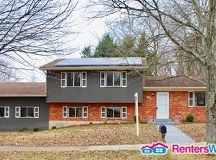 303 Warburton Oaks Dr, Fort Washington, MD 20744