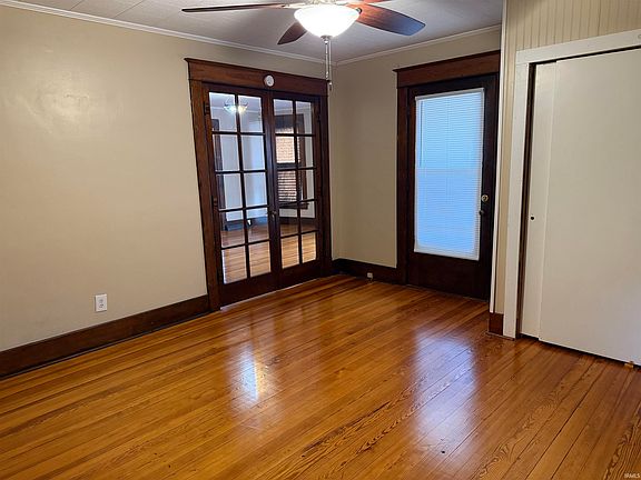 5th image of 355 Church St