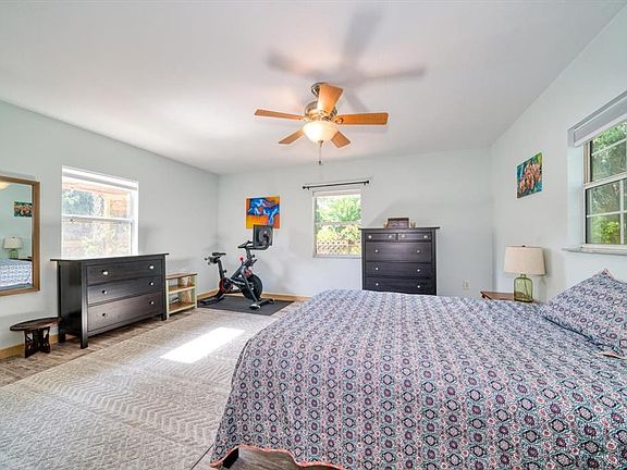 3rd image of 3914 W Bay View Ave