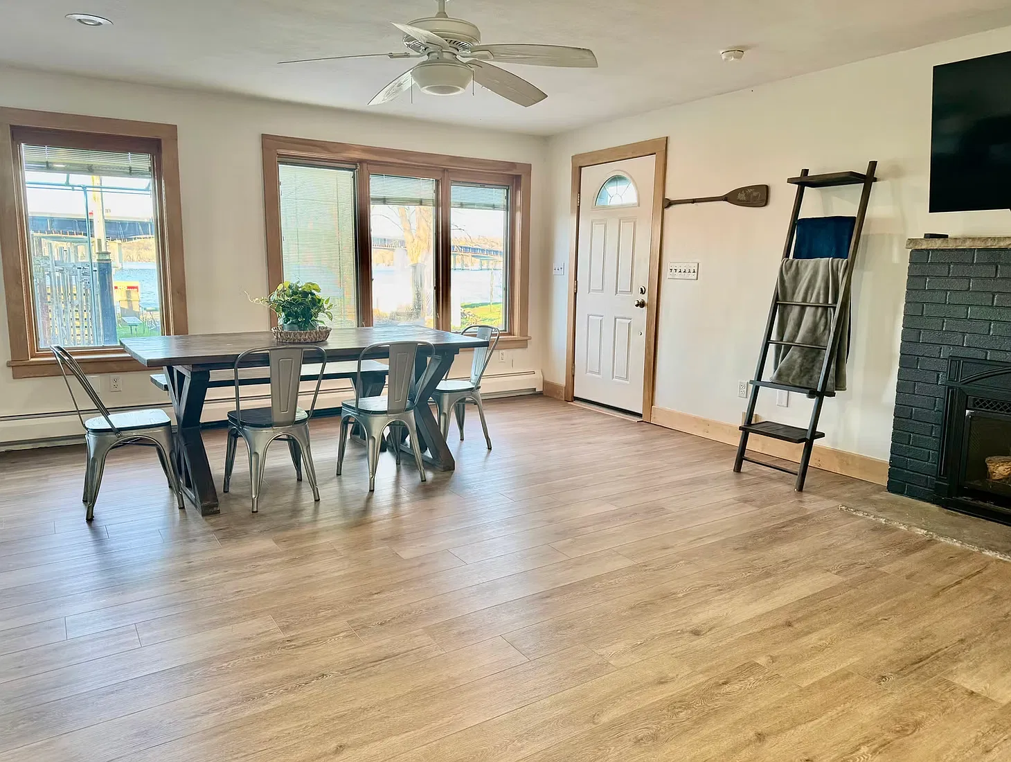3 bed, 2619 sqft, $2,500 — Photo 4