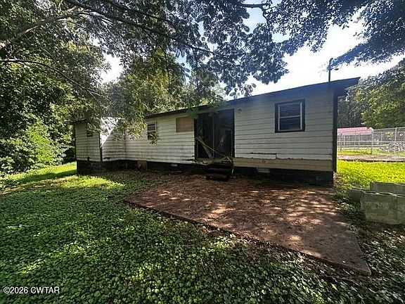 2nd image of 205 Locust Dr