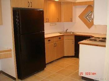 3rd image of 40 W 4th St APT 8