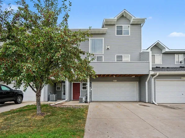697 Kingfisher Ln APT H, Woodbury, MN 55125