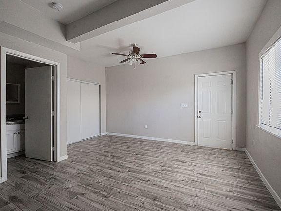 4th image of 2330 N Dayton St APT 2