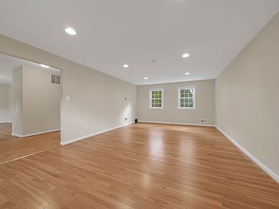 4th image of 8211 Orville St