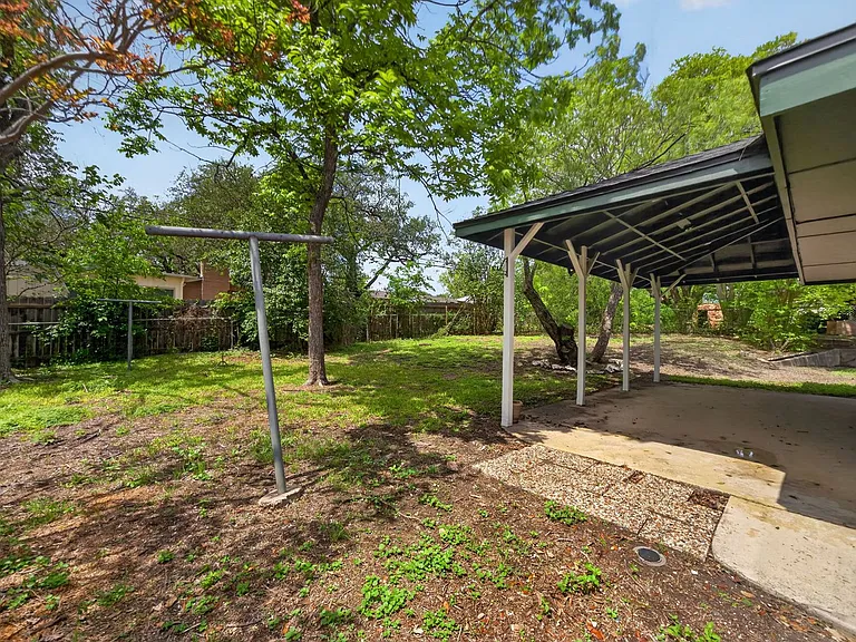 3743 Newrock Dr — Photo 32