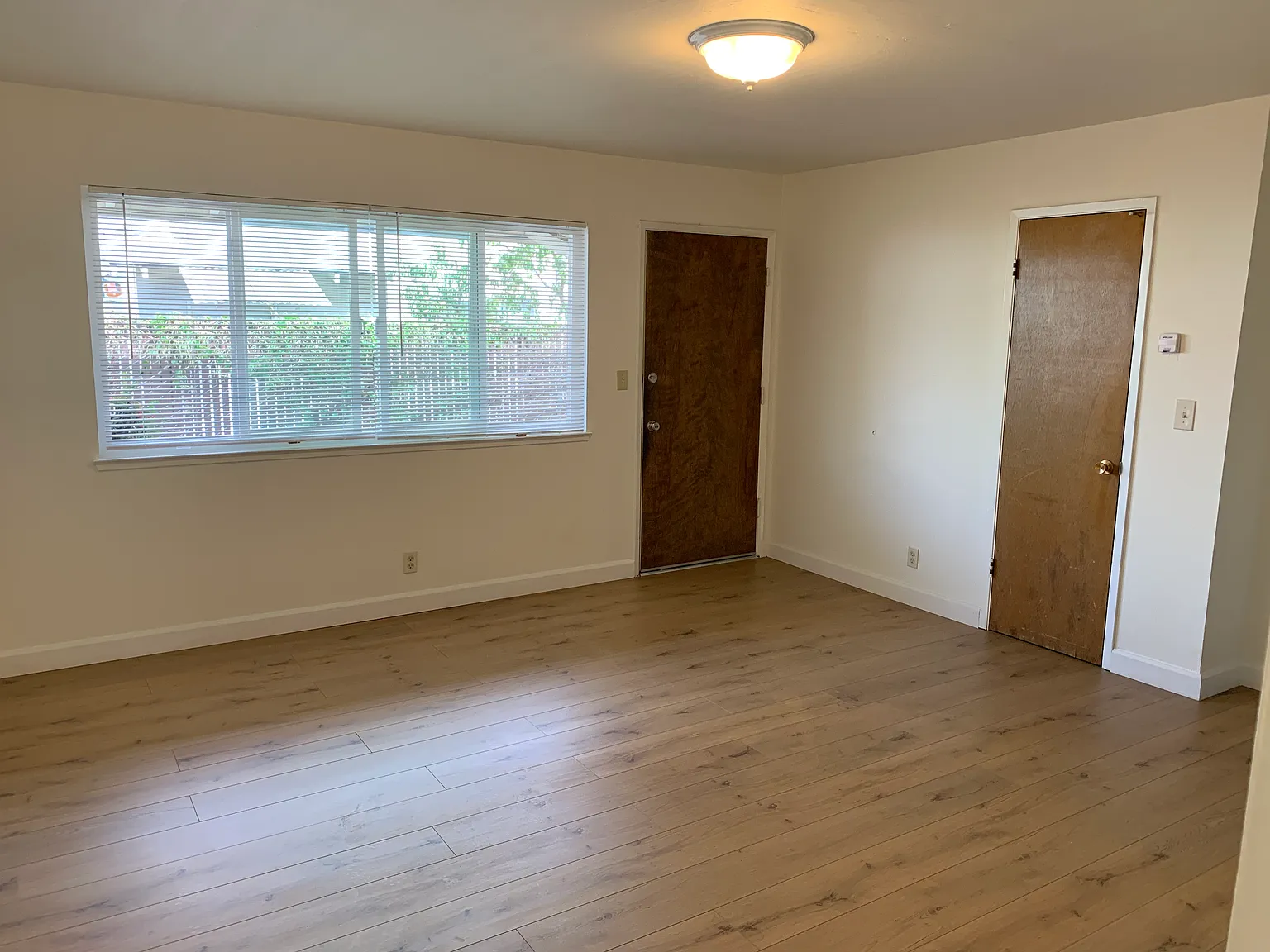 1733 Noranda Dr — Photo 4