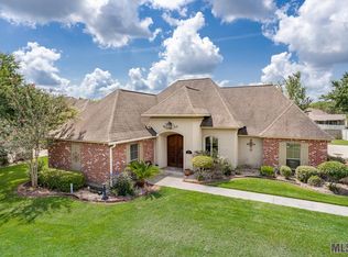 1924 Rollins Rd, Zachary, LA 70791