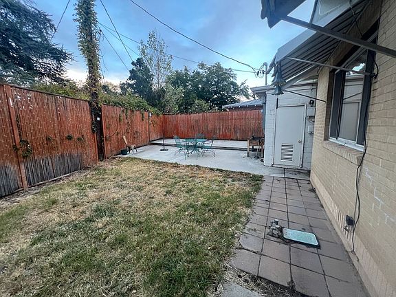 5th image of 1030 Pampas Dr SE