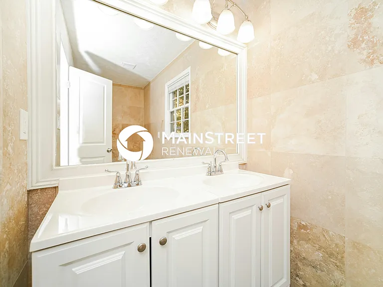 Main Bathroom
