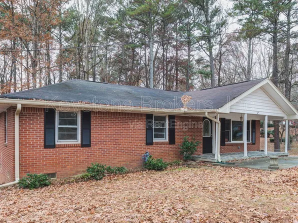 2213 Davis Rd, Stone Mountain, GA 30087