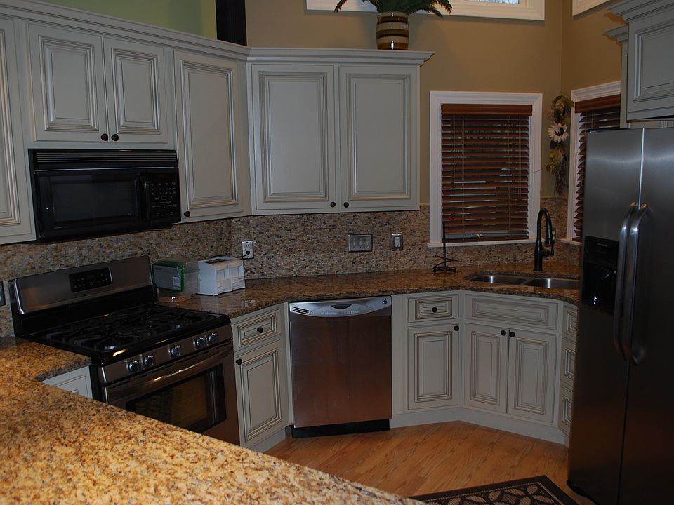 1st image of 14515 Waterside Dr