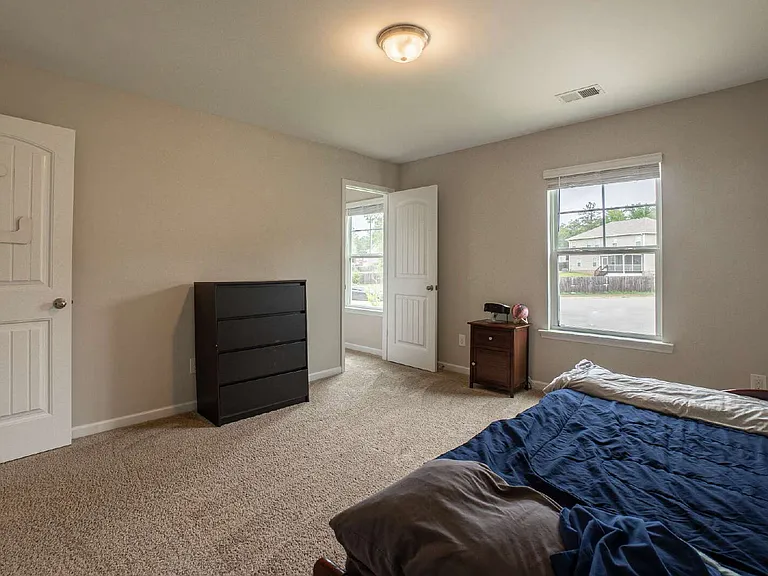 30 Ellis Cir — Photo 37