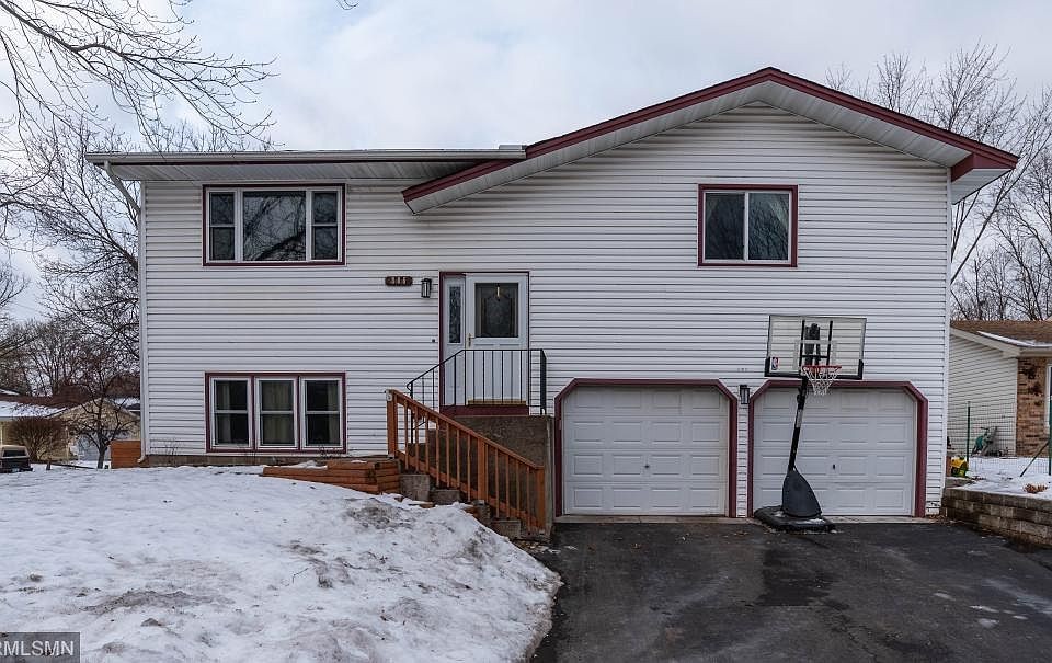 1st image of 806 123rd Ln NW