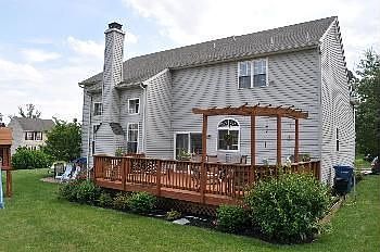 2nd image of 427 Crestwood Ln