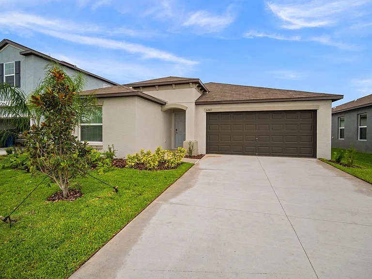5442 Blue Azure Dr — Photo 2