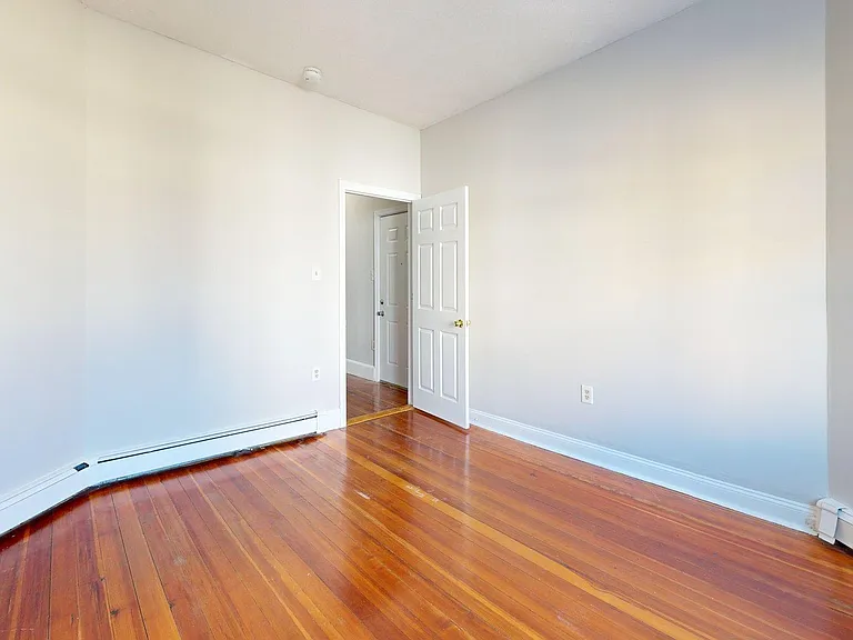 163 Hichborn St #4 — Photo 12