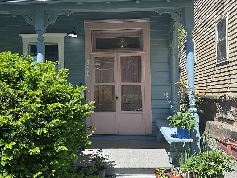 850 Columbia St #1 — Photo 9