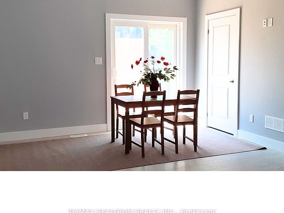 4th image of 77 Godfrey Dr