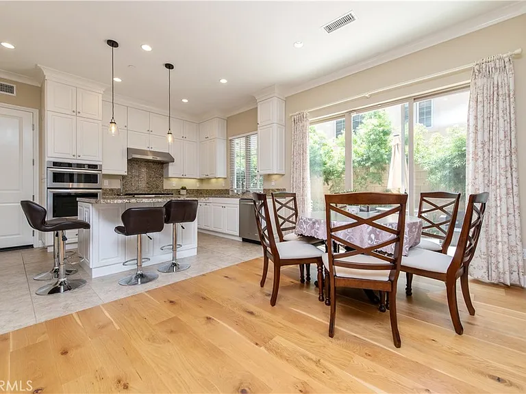 61 Berkshire Wood — Photo 10